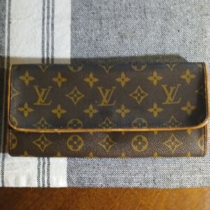 Louis Vuitton Monogram Wallet